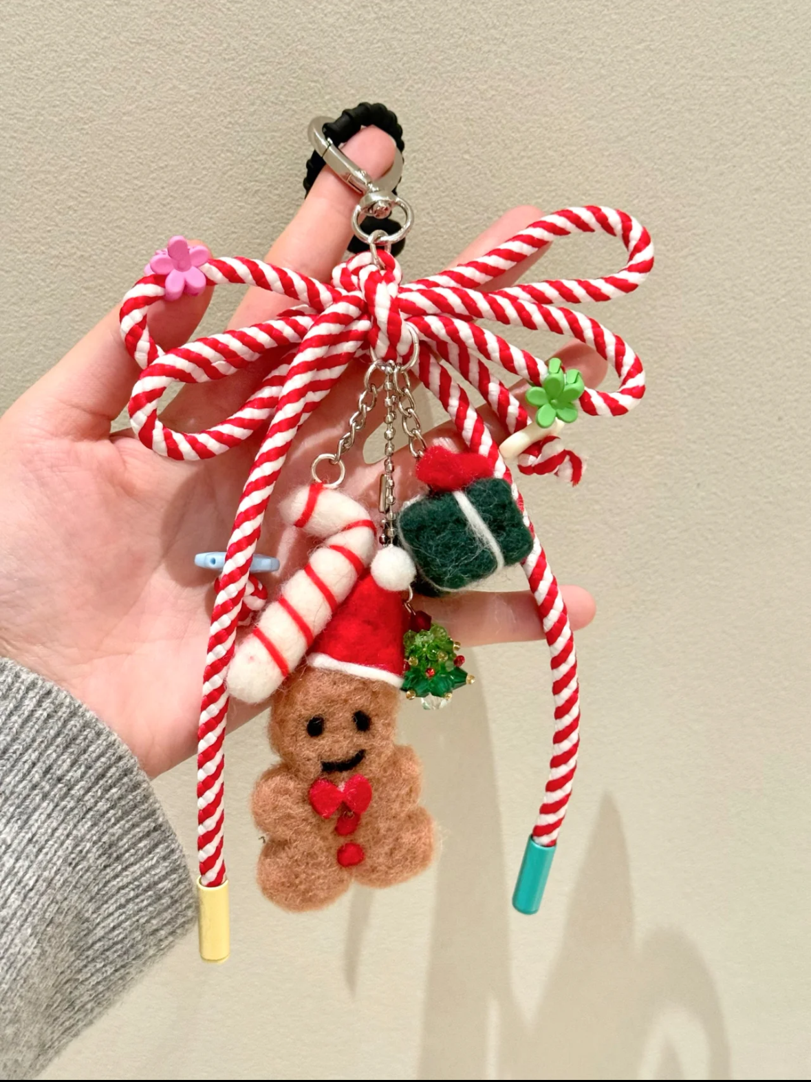 Original design Christmas knot felt gingerbread man/candy bag pendant key chain gift for girls